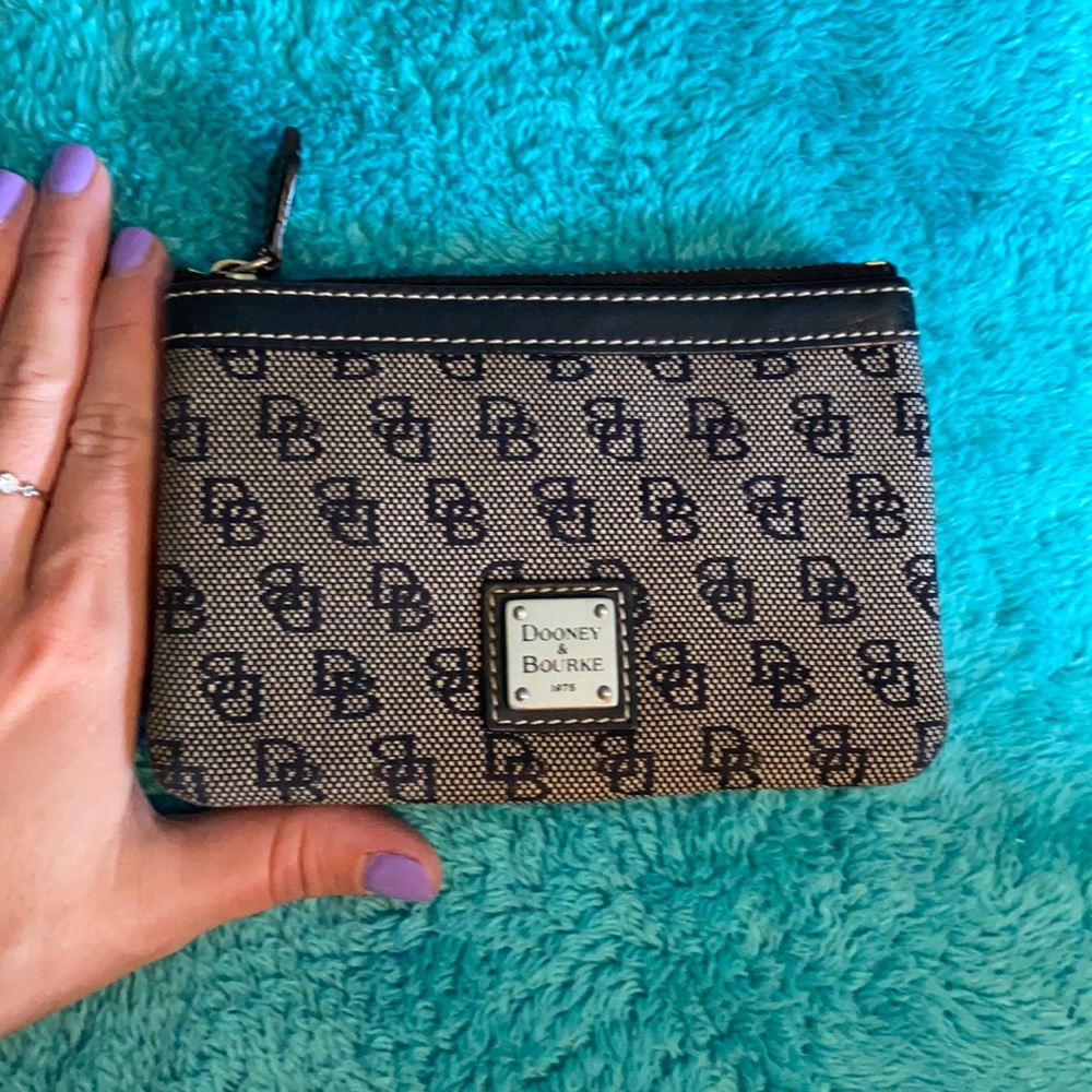 Dooney & Bourke small bag